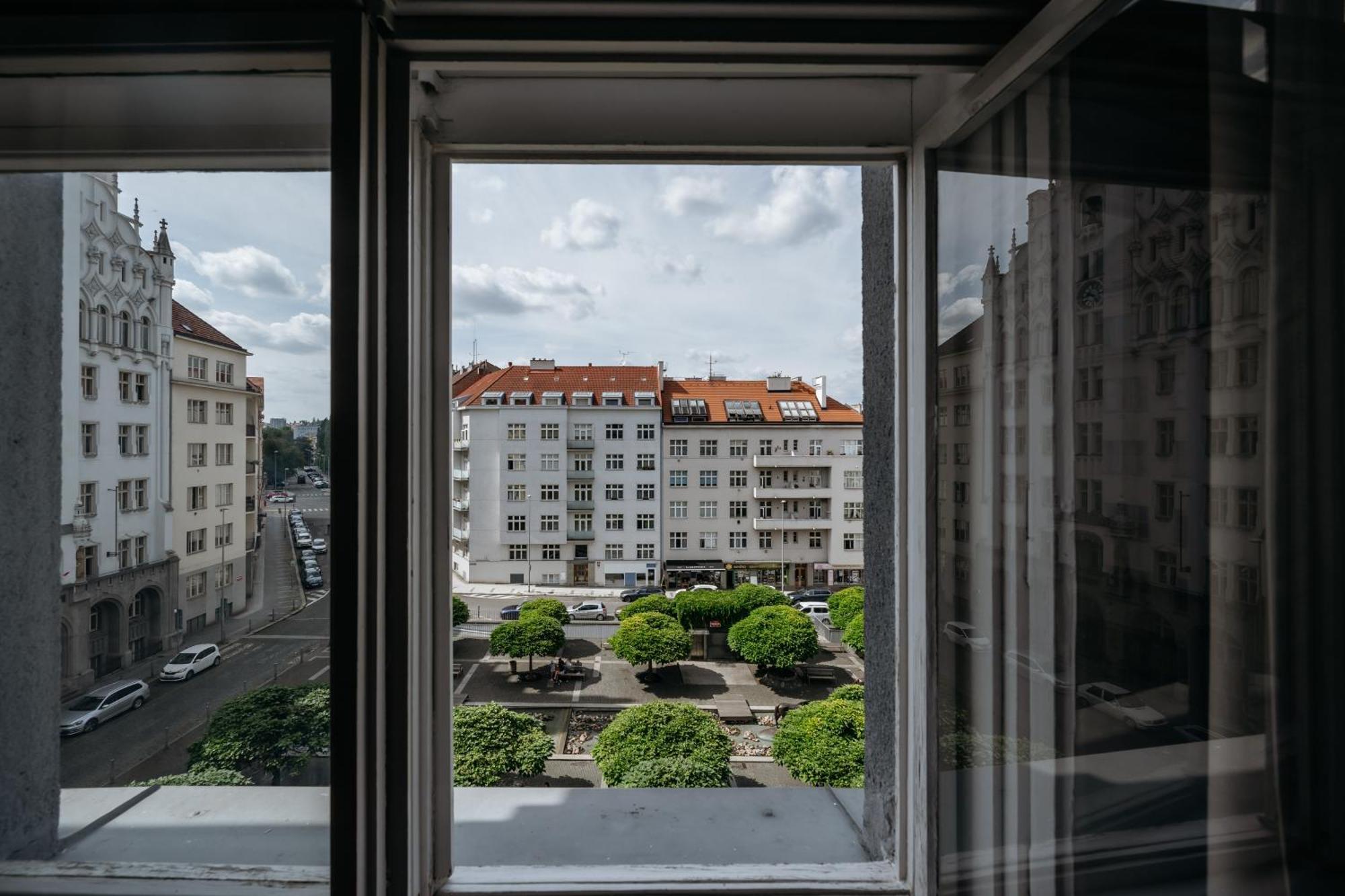 Days - 1bdr - Workspace - Near Castle Apartment *