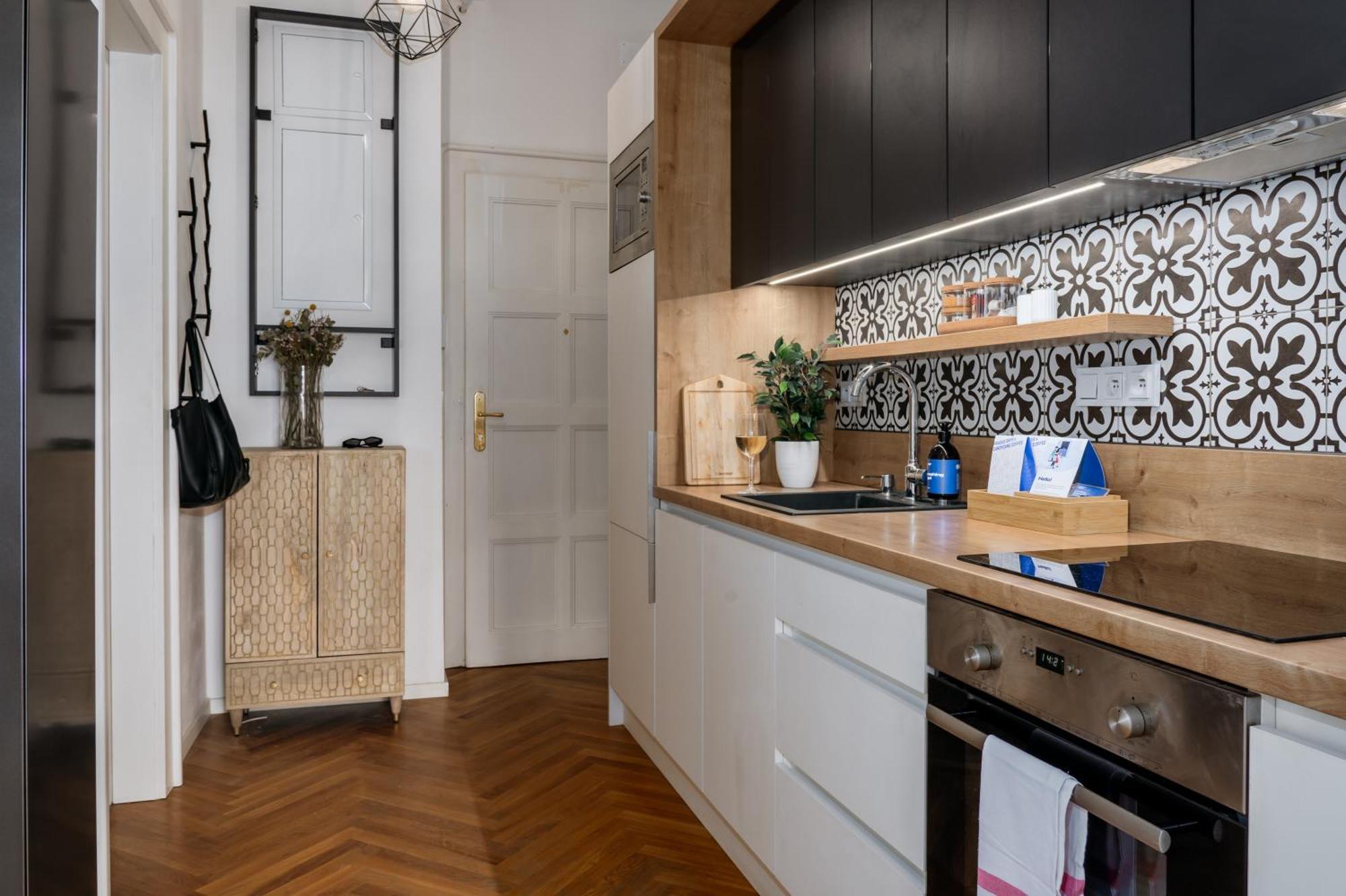 Days - 1bdr - Workspace - Near Castle * Prag